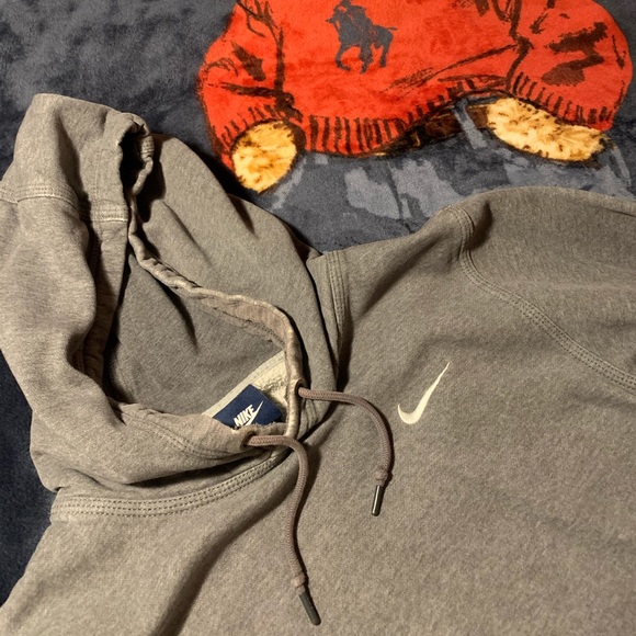Vintage Nike distressed Sweatshirt - Picture 6 of 8